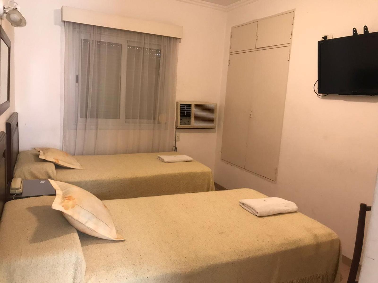 Nuevo Hotel Bristol サンティアゴ・デル・エステロ エクステリア 写真
